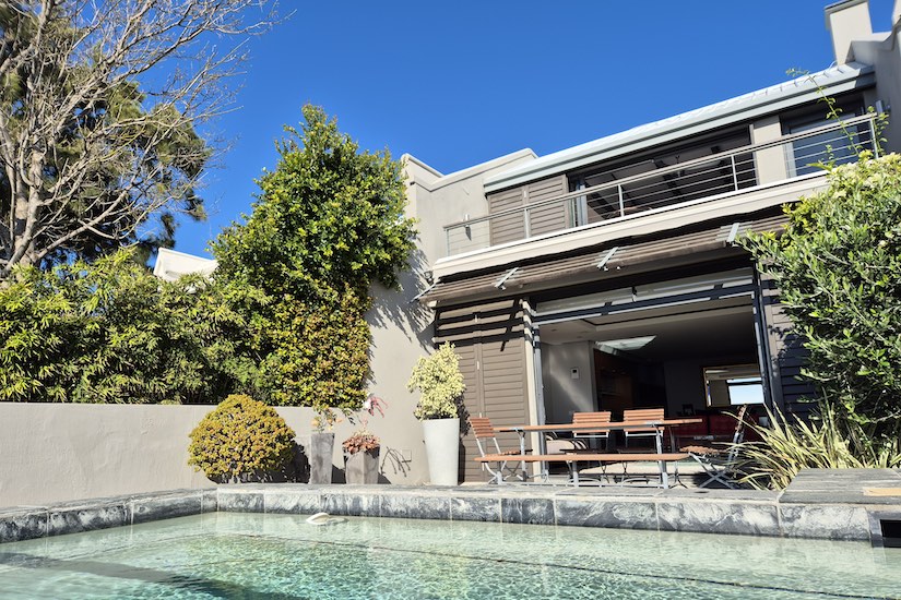 2 Bayview Terrace - Pool & view